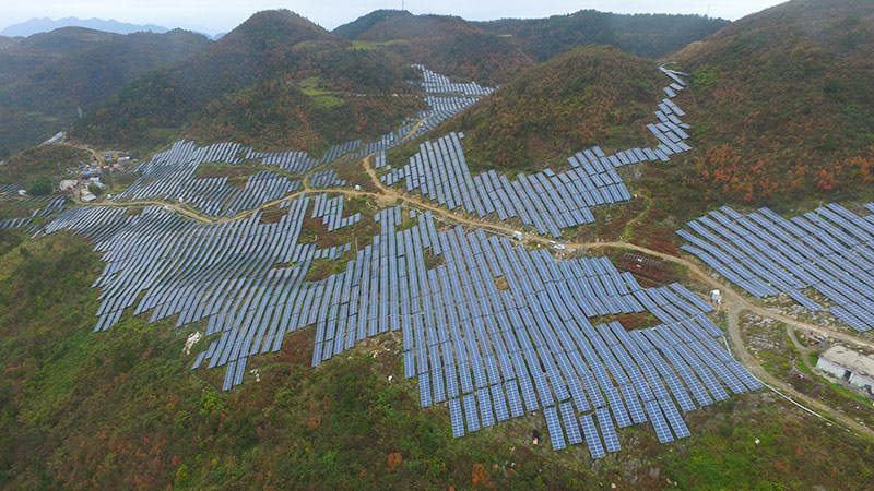 重慶山地項(xiàng)目光伏組件案例